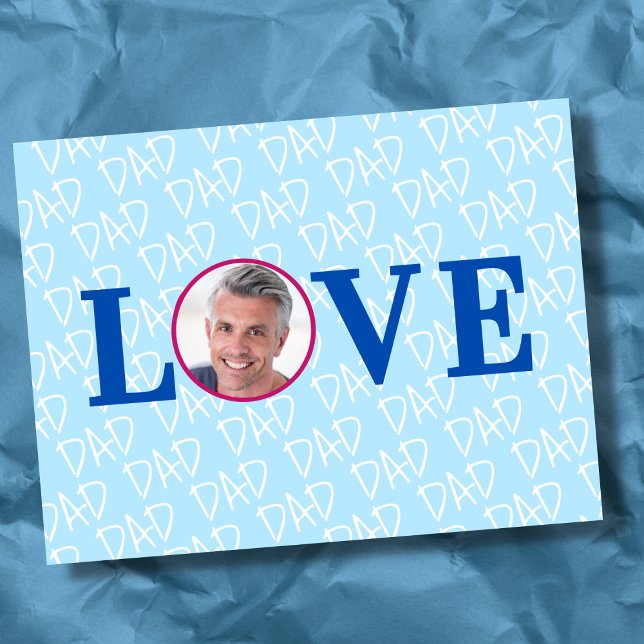 Carte Postale PAPA AMOUR Photo personnalisé moderne (The background text template can fit 2 or 3 upper case letters, maybe 1 or 2 more with lower cases.
)