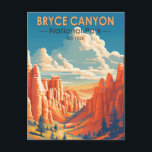 Carte Postale Parc national de Bryce Canyon Art de voyage Vintag<br><div class="desc">Conception d'art vectoriel de Bryce Canyon. Le parc est une vaste réserve du sud de l'Utah,  connue pour ses hoodoos de couleur cramoisie,  qui sont des formations rocheuses en forme de flèche.</div>