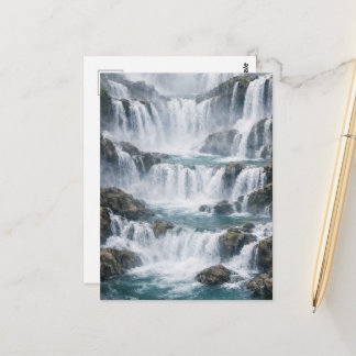 Carte Postale Paysage de cascade brumeuse