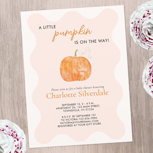 Carte Postale Petit Citrouille Automne Baby shower d'automne Inv (A Little Pumpkin is on the Way autumn fall themed personalized baby shower invitation postcard)