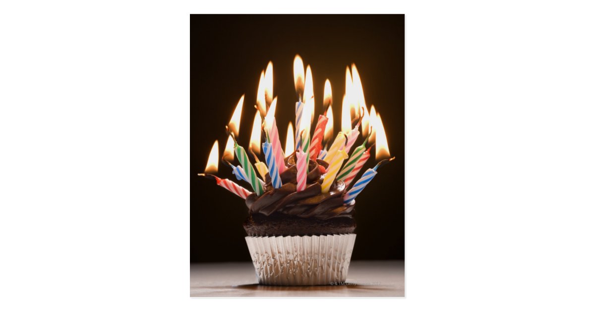 Carte Postale Petit Gateau Avec Des Bougies D Anniversaire Zazzle Fr