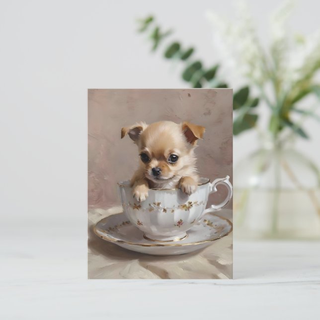 Carte Postale Petit plaisir : chiot chihuahua dans une tasse de  (Debout devant)