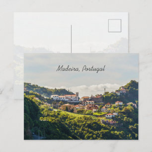 Carte Postale Petit village à flanc de colline, paysage de Madèr