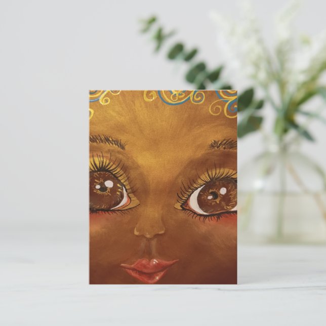 Carte Postale petite fille brune (Debout devant)