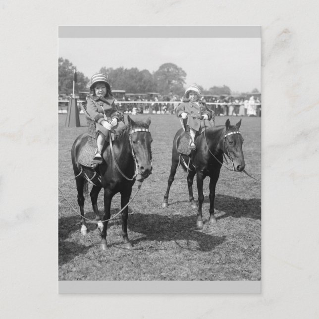 Carte Postale Petites filles à cheval, début 1900 (Devant)