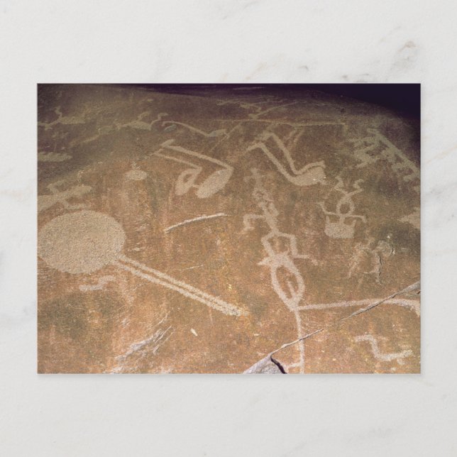 Carte Postale Petroglyphe sculpté représentant des figures (Devant)