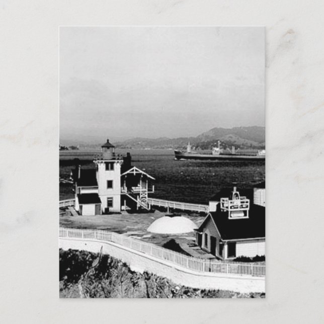 Carte Postale Phare est d'île de frère (Devant)