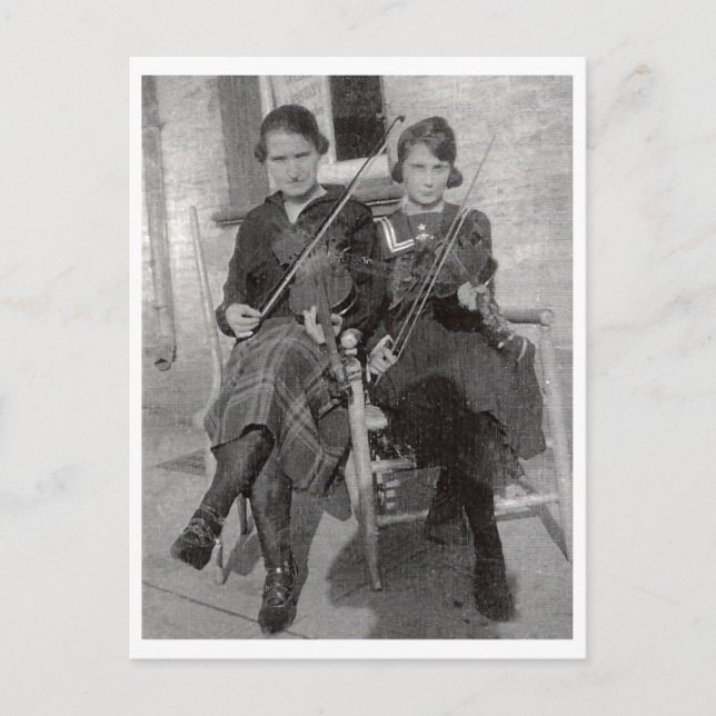 Carte Postale Photo antique de deux femmes avec violons (Devant)