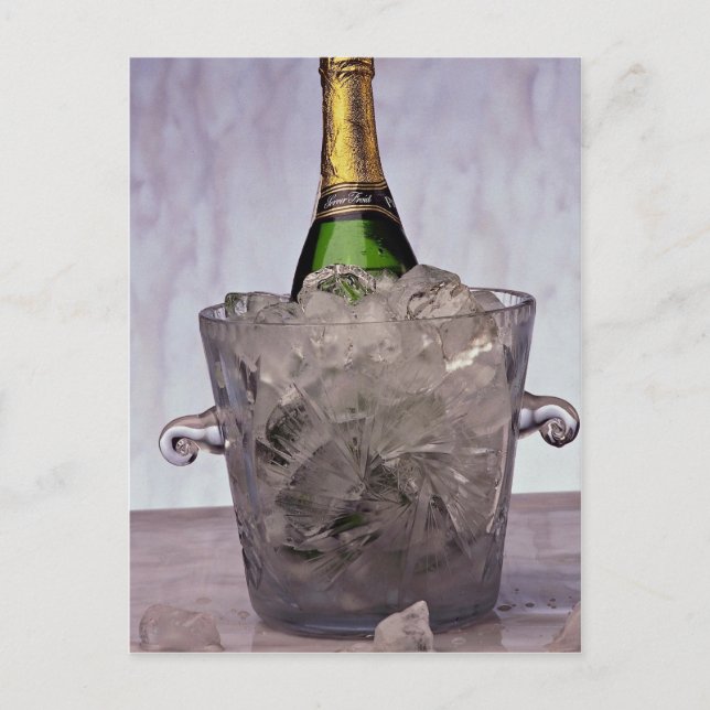 Carte Postale Photo de Champagne dans un seau de glace en verre (Devant)