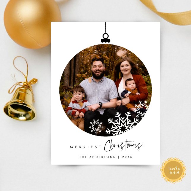 Carte Postale Photo de famille de Noël le plus joyeux, Vœux Boul (Merriest Christmas Family Photo, Season Greeting Wishes Ball Snow Flakes Layover Postcard)