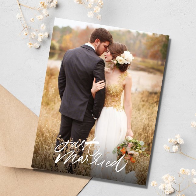 Carte Postale Photo de mariage tout juste célébré avec remerciem (Just Married Photo Wedding Thank You Postcard)