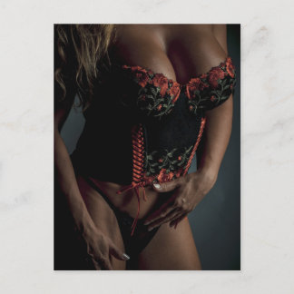 Carte postale photo de modèle de lingerie