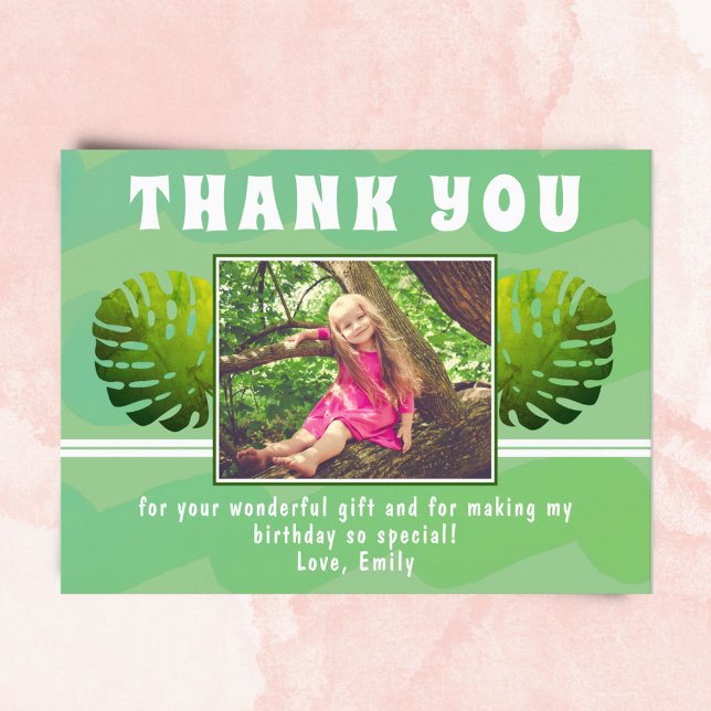 Carte Postale Photo Fille d'aquarelle verte à feuilles tropicale (Créateur téléchargé)