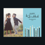 Carte postale photo Happy Hanoukka<br><div class="desc">Personnalisez le texte personnalisé ci-dessus. Vous pouvez trouver d'autres éléments de coordination dans notre collection "Modern Happy Hanoukka Candles".</div>