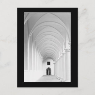 Carte Postale Photographie monochrome du hall gothique