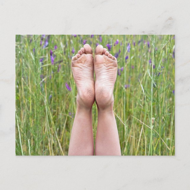 Carte Postale pieds nus heureux en fleur sauvage (Devant)