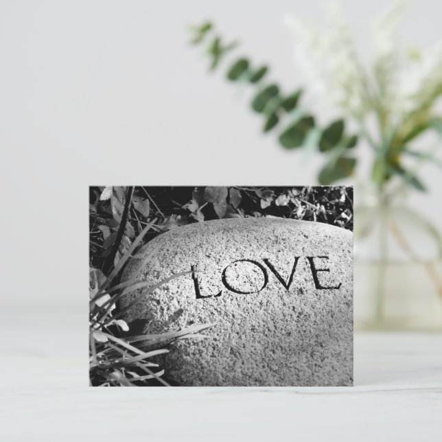 Carte Postale Pierre "Amour" (Debout devant)