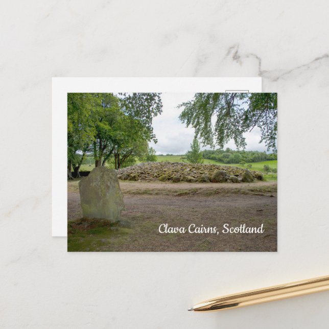 Carte Postale Pierre levée aux Clava Cairns, Écosse (Devant/Arrière en situation)