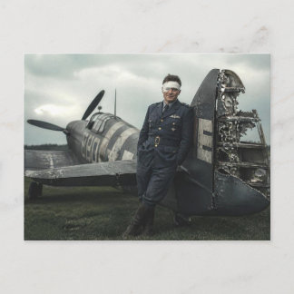 Carte Postale Pilote abattu de la Seconde Guerre mondiale et avi