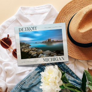 Carte postale pittoresque du front de mer de Detro