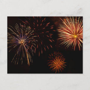 Carte Postale Plusieurs salves de feux d'artifice sur fond de ca