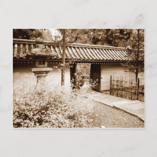 Carte Postale Porte dans un mur japonais