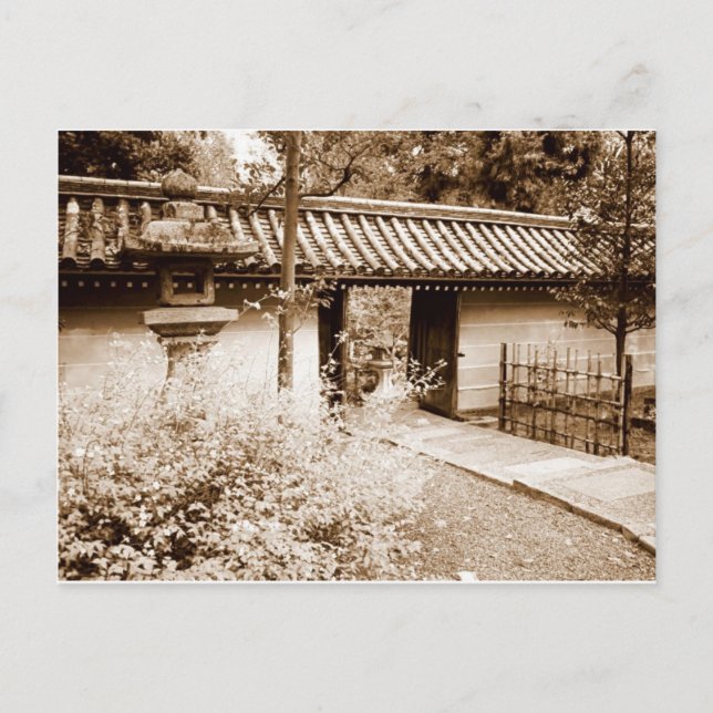 Carte Postale Porte dans un mur japonais (Devant)