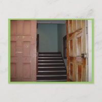 Porte Ouverte Et Escalier À Cameron Hall En Univer