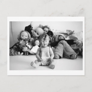 Carte Postale Portrait de poupée - Poupée à l'esprit ouvert