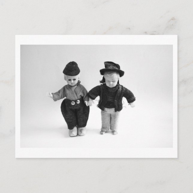 Carte Postale Portrait de poupée - Poupées sautantes (Devant)
