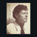 Carte Postale Portrait photo de Jack London<br><div class="desc">Genthe, Arnold, 1869-1942, photographe. La signature de Jack London est ajoutée au coin gauche. John Griffith London (né John Griffith Chaney, 12 janvier 1876 - 22 novembre 1916) était un romancier, journaliste et militant social américain. Pionnier de la fiction commerciale et des magazines américains, il a été l'un des premiers...</div>