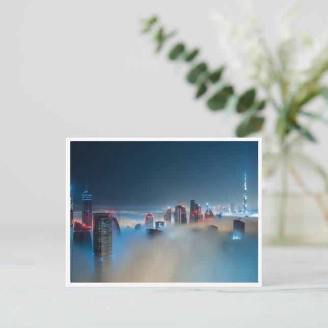Carte Postale Postcard - Dubai Skyline on a Misty Dusk (Debout devant)