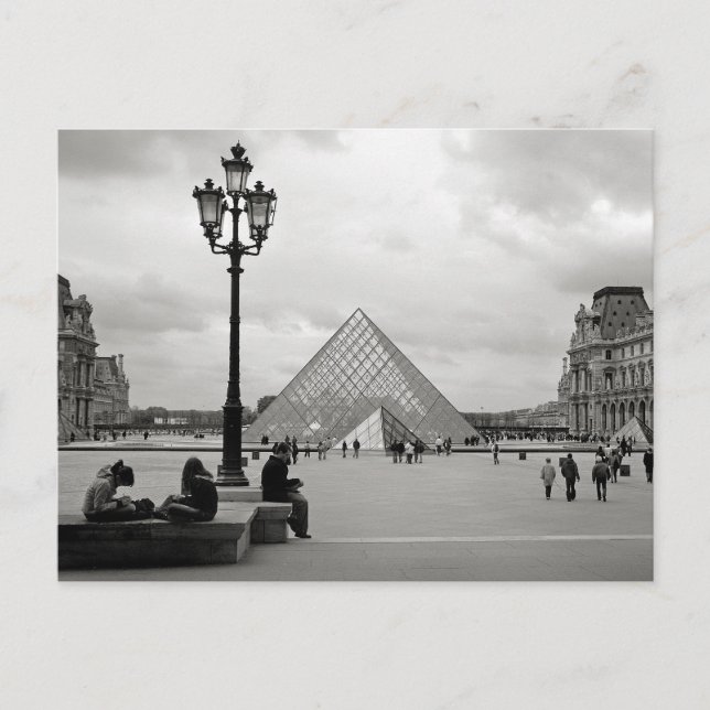Carte postale Pyramide de verre du Louvre (Devant)