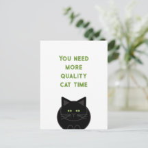 Qualité de temps avec un chat (chat noir)