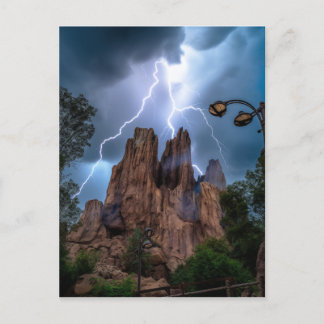 Carte Postale Quand le tonnerre rencontre la montagne sous le ci