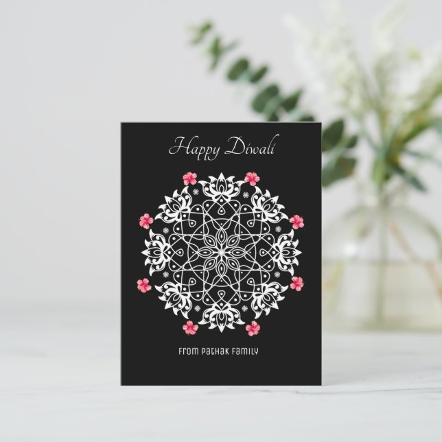 Carte Postale Rangoli blanc avec hibiscus (Debout devant)