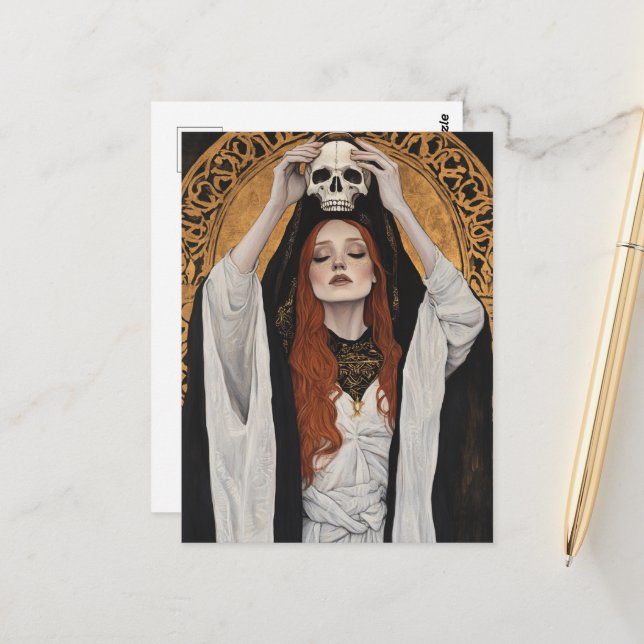 Carte Postale Red haired Goddess Woman With a Skull (Devant/Arrière en situation)