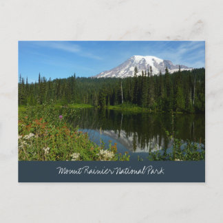 Carte Postale Reflet du lac du mont Rainier avec des fleurs sauv
