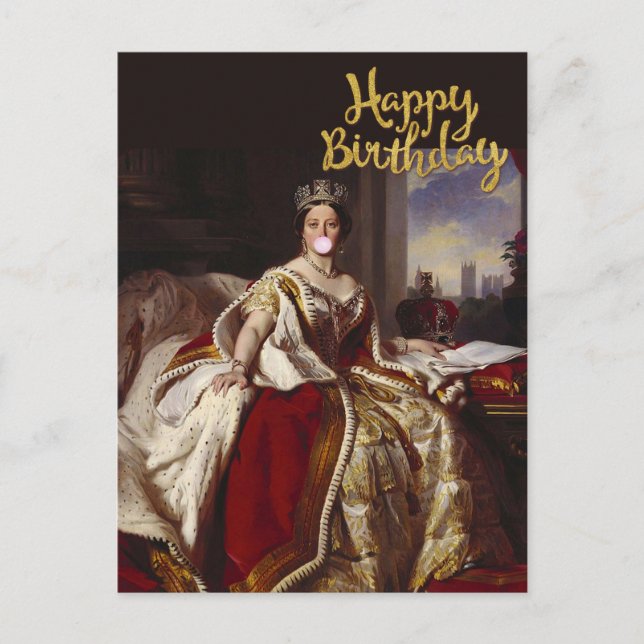 CARTE POSTALE REINE VICTORIA SOUFFLANT UN BUBBLE GUM ROSE  (Devant)