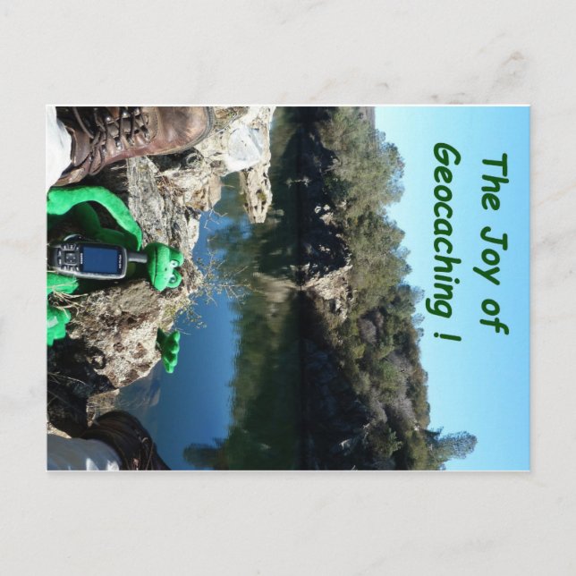 Carte Postale Reprise sur un sentier rocheux au bord d'une riviè (Devant)