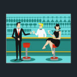 Carte postale Retro Cocktail Lounge<br><div class="desc">Chaque heure est l'heure heureuse avec cette carte postale Retro Cocktail Lounge. Le design moderne du milieu du siècle présente un dessin animé minimaliste et animé de style années 1960 d'un bar à cocktails élégant. Sur fond de mur d'aqua, on peut voir des rangées de verres de boisson. Au moins,...</div>