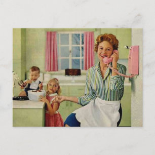 Carte Postale Retro Femme au foyer et famille