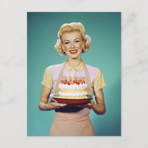 Carte Postale Retro Maman tient un gâteau de fête