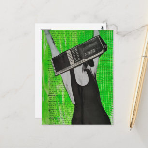 Carte Postale Réveil Radio Rétro Femme sur Collage Vert