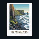 Carte Postale Reynisfjara Beach Islande Travel Art Vintage<br><div class="desc">Reynisfjara dans un style vectoriel. Reynisfjara est une plage de sable noir de renommée mondiale située sur la côte sud de l'Islande,  juste à côté du Vik í Myrdal.</div>