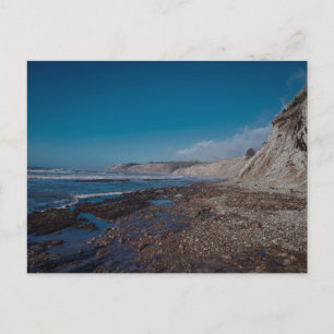 Carte Postale Rivage rocheux avec vue sur les mares de marée et