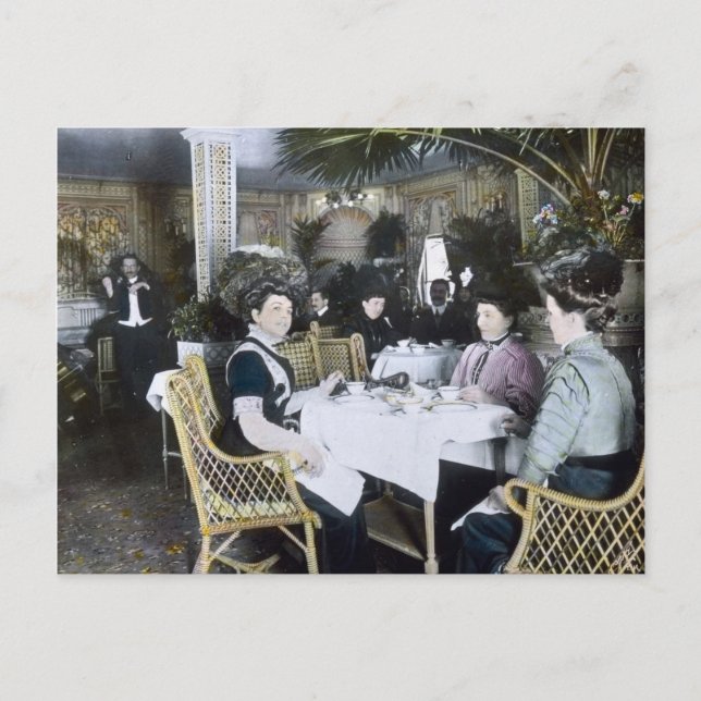 Carte Postale RMS Titanic 1ère classe Les passagers profitent du (Devant)