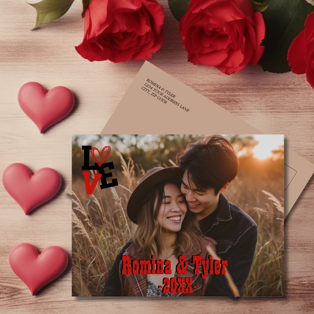 Carte Postale Romantique Personnalisé | Amour en forme de coeur (Romantic Personalized | Heart-Shaped LOVE Design Postcard)