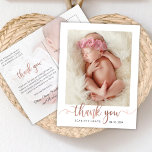 Carte Postale Rose Gold Script Modern Baby Photo Merci<br><div class="desc">Simple Moderne Élégante Calligraphie Rose Gold Script Photo Nouveau-né Baby Merci Carte Postale. Dispose d'un beau texte "merci" dans une calligraphie manuscrite cursive script de police de queue de swash en feuille d'or de rose (ou feuille rose rousse). Au verso du message personnel préfait et derrière tout le texte, il...</div>