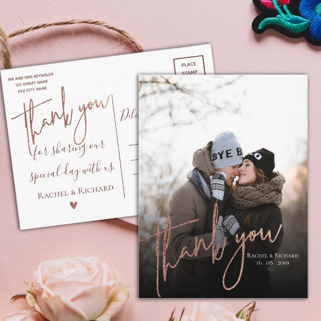 Carte Postale Rose moderne Gold Script Photo Mariage Merci (Modern Rose Gold Script Photo Wedding Thank You Postcard)